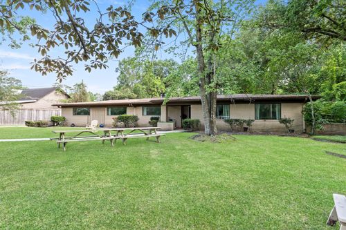 5575 Clinton St, Beaumont, TX, 77706-6330 | Card Image