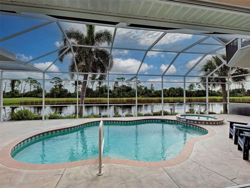 692 Egret Walk Ln, VENICE, FL, 34292-4488 | Card Image