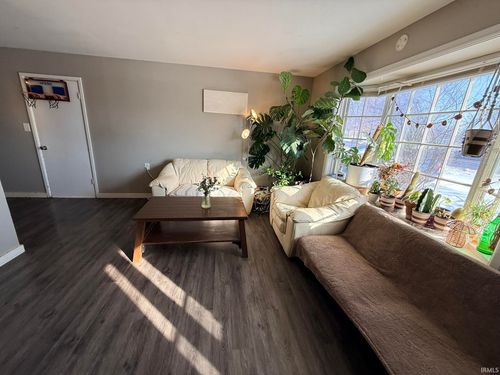 640 S Curry Pike, Bloomington, IN, 47403 | Card Image