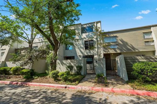 j-11-3103 Eisenhauer Rd, San Antonio, TX, 78209 | Card Image