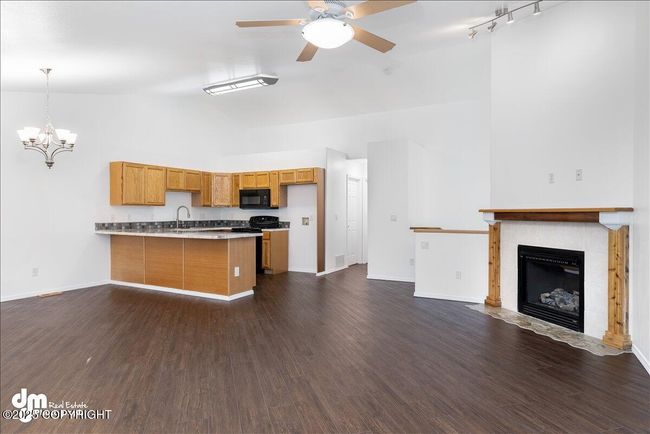 08-Living Room_ELI04867-Edit | Image 22