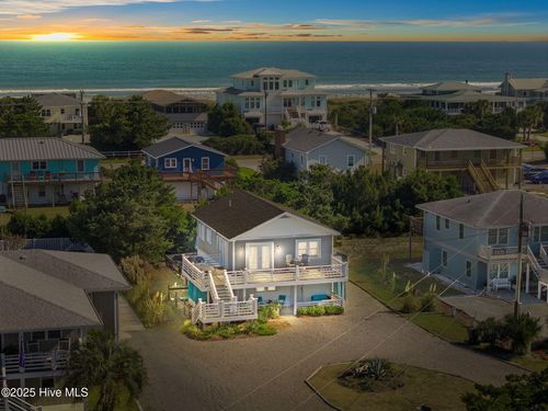 409 Bridgers Ave, Topsail Beach, NC, 28445-6818 | Card Image