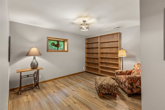 Lower level den | Image 71