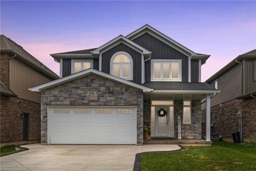 {{alt}} | Card Image