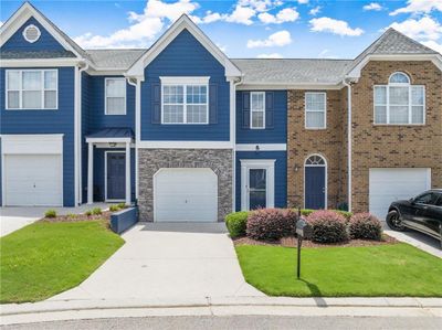 6252 Shoreview Circle, Townhouse with 2 bedrooms, 2 bathrooms and 1 parking in Flowery Branch GA | Image 2