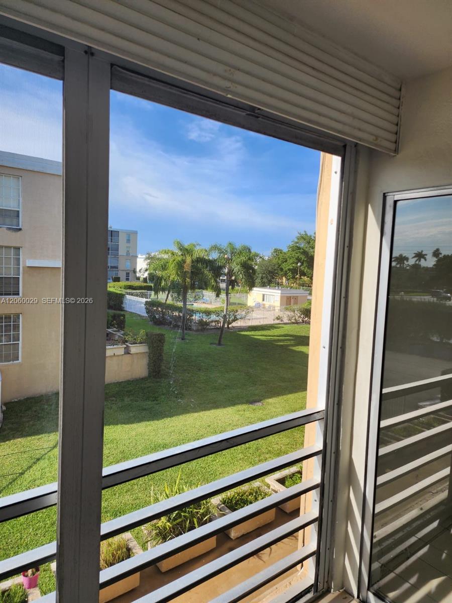 Residential Lease in Pembroke Pines 3