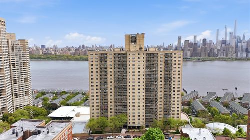 22f-6600 Kennedy Blvd, West New York, NJ, 07093-4230 | Card Image