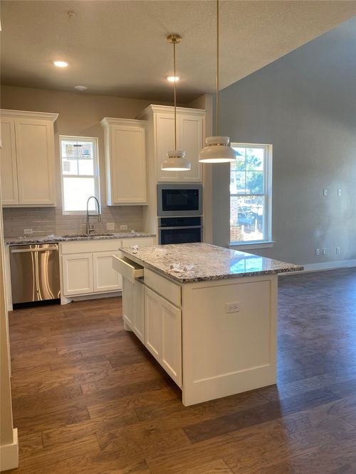 8044 Thomas Xing, North Richland Hills, TX, 76180 | Card Image