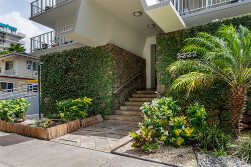 apt-104-2222 Aloha Dr, Honolulu, HI, 96815-2804 | Card Image