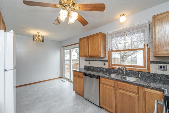 Lots of natural light | Image 13