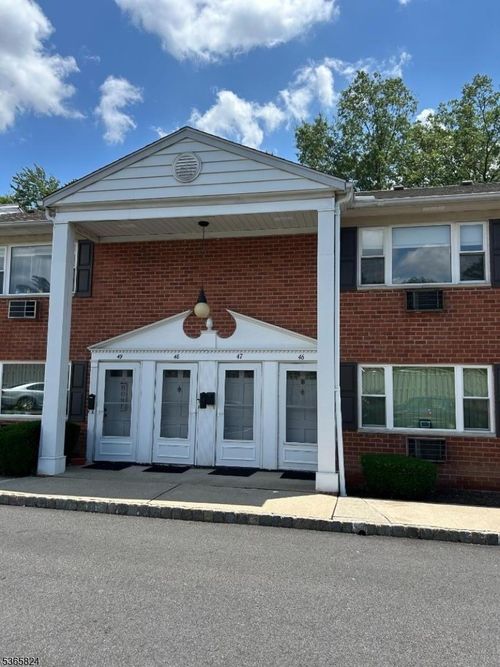 47 Lincoln Gdns, Lake Hiawatha, NJ, 07034-2407 | Card Image