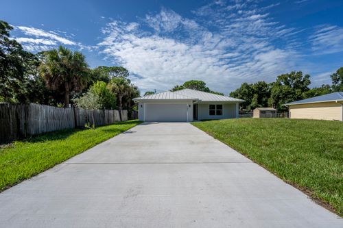 8003 Hibiscus Rd, Fort Pierce, FL, 34951-1791 | Card Image