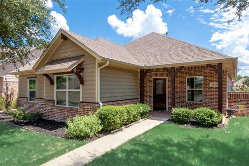 3318 Crystal Clear Ct, Granbury, TX, 76049-1566 | Card Image