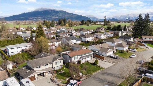 46675 Osborne Rd, Chilliwack, BC, V2P6T6 | Card Image