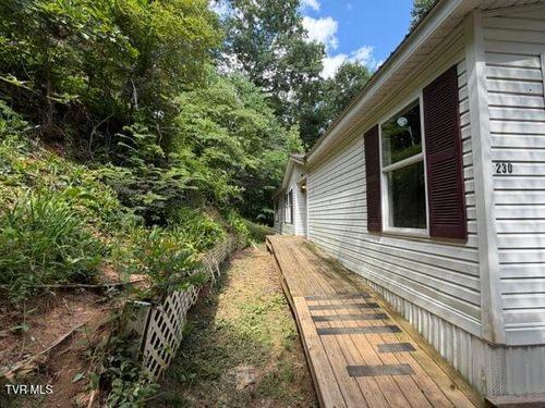 230 Ridge Rd, Weber City, VA, 24290-8029 | Card Image