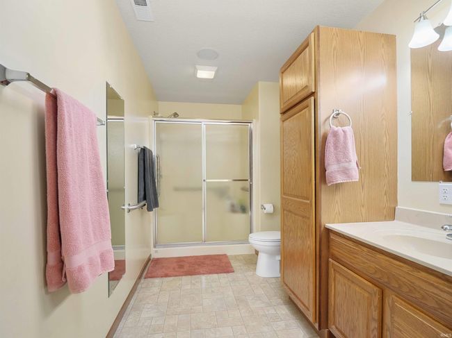 1224 E Edge Water Ct, House other with 3 bedrooms, 3 bathrooms and null parking in Decatur IN | Image 19