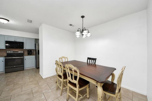5822 Walnutgate Dr, House other with 3 bedrooms, 2 bathrooms and 2 parking in Spring TX | Image 22