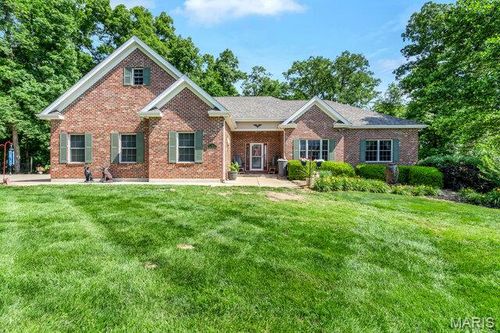 45 Oak Creek Dr, Moscow Mills, MO, 63362-3152 | Card Image