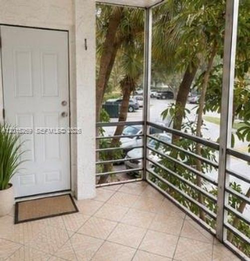 3-2h-4304 Nw 9th Ave, Deerfield Beach, FL, 33064-1740 | Card Image