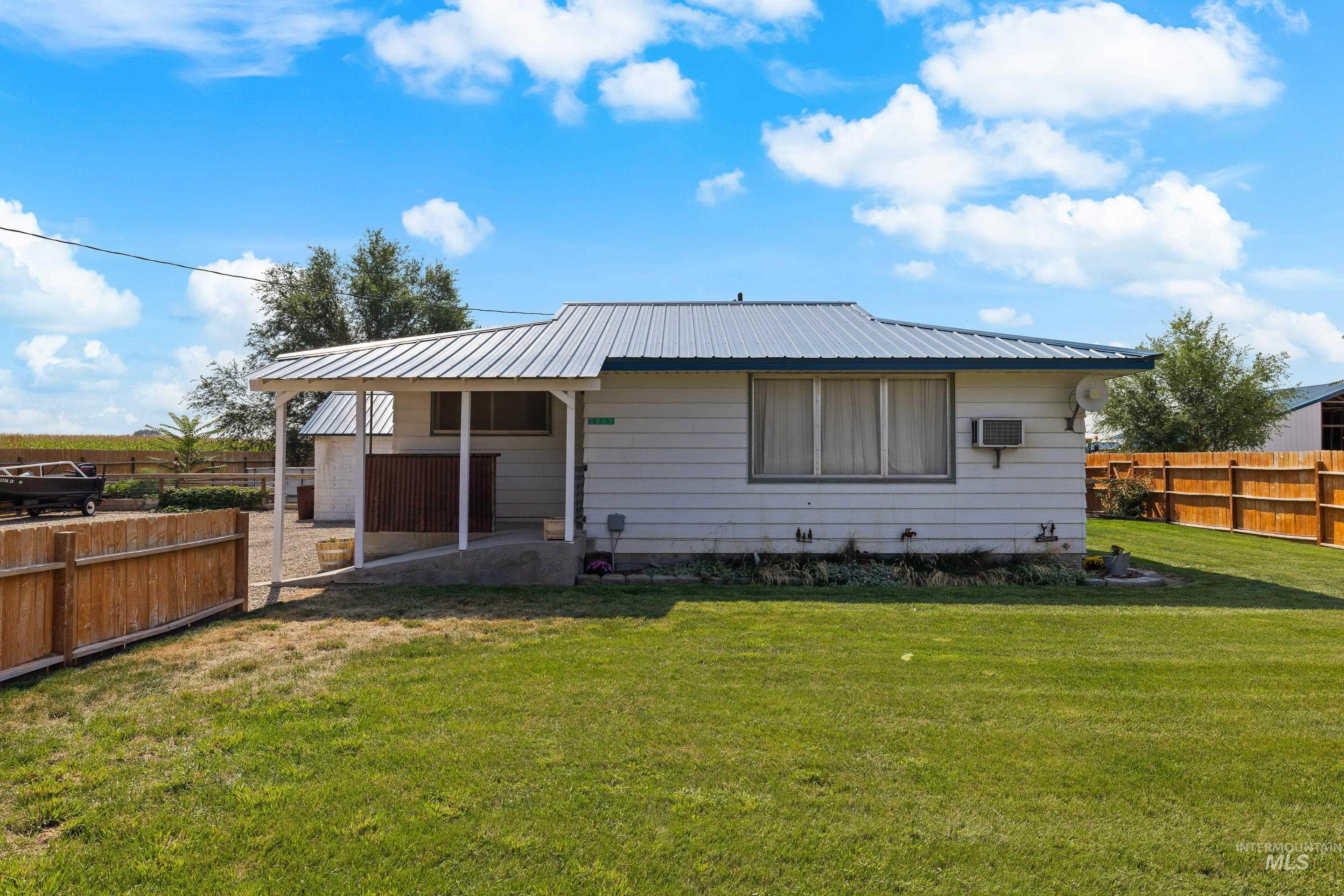 Frank Ave, Westport, WA 98595
