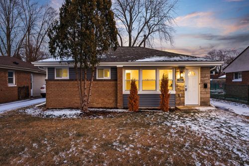 17223 Lorenz Avenue, Lansing, IL, 60438 | Card Image