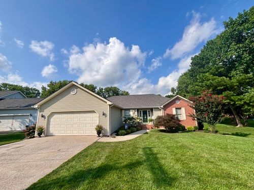 1400 N Shallow Lake Cir, Hopkinsville, KY, 42240-6109 | Card Image
