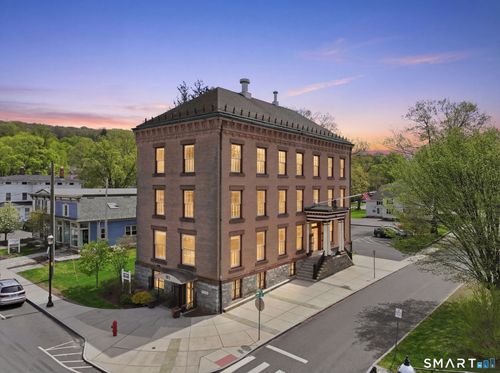 10 Front St, Collinsville, CT, 06019-3181 | Card Image