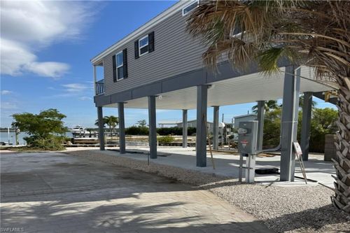 69 Emily Ln, FORT MYERS BEACH, FL, 33931 | Card Image