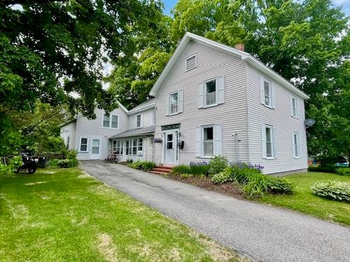 11 Alpine St, Gorham, NH, 03581-1201 | Card Image