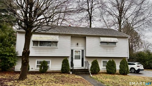 42 Harpswell St, Torrington, CT, 06790-3919 | Card Image