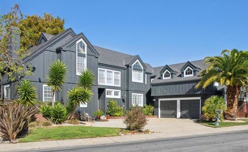 220 Eagle Trace Dr, Half Moon Bay, CA, 94019-2288 | Card Image