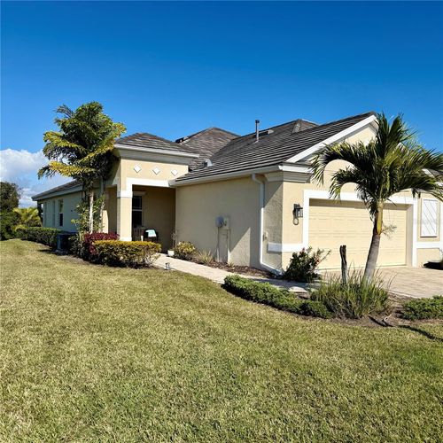 3105 Trustee Ave, Sarasota, FL, 34243-2552 | Card Image