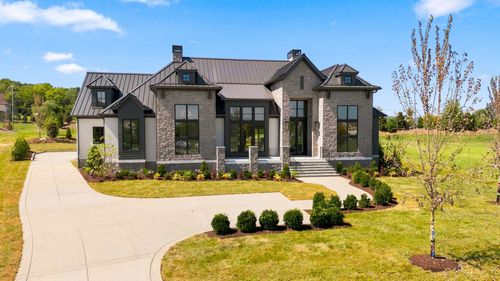 7090 Anna Dr, Brentwood, TN, 37027-5239 | Card Image