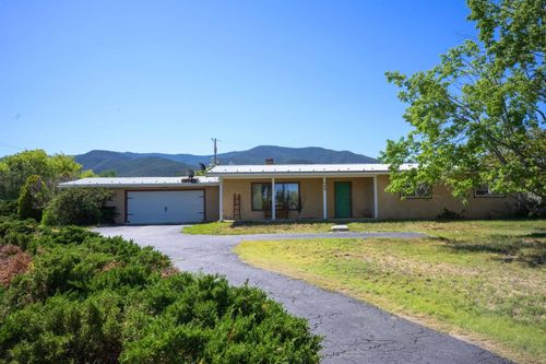 560 Camino Coronado, Taos, NM, 87571-6643 | Card Image