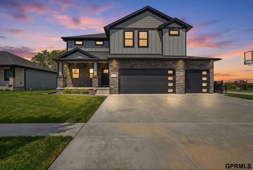 1111 Terrace View Dr, Hickman, NE, 68372-9725 | Card Image