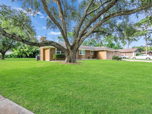 203 22nd Ave N, Texas City, TX, 77590-6022 | Card Image