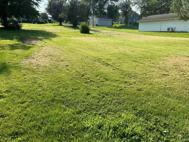 211 S West St, Home with 2 bedrooms, 1 bathrooms and null parking in Toledo IA | Image 4