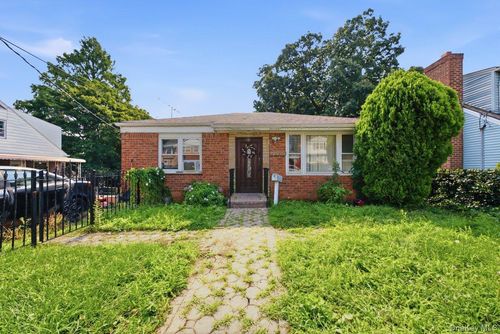 290 First St, Yonkers, NY, 10704-3137 | Card Image
