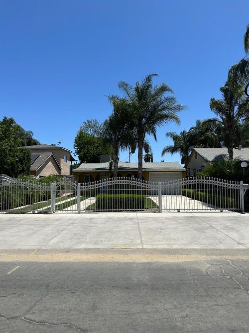 1826 Seattle St, Modesto, CA, 95358-5636 | Card Image