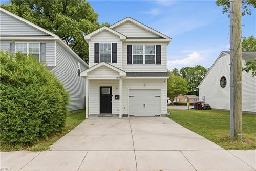 1099 Cascade Blvd, Chesapeake, VA, 23324-3555 | Card Image