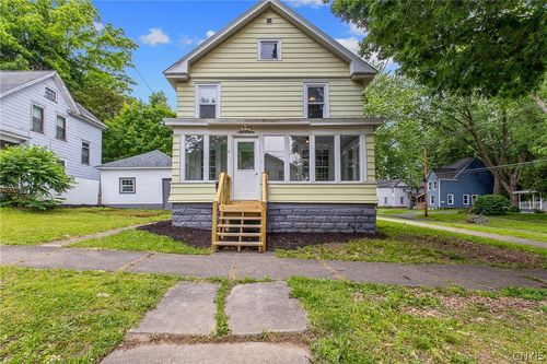 16 N 5th St, Fulton, NY, 13069-1302 | Card Image