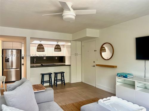 8-195 Sunrise Dr, Key Biscayne, FL, 33149-1959 | Card Image
