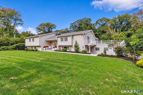27 Old Quarry Rd, Woodbridge, CT, 06525-1007 | Card Image
