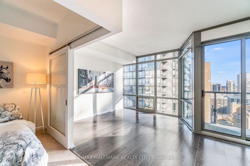 2307-832 Bay St, Toronto, ON, M5S1Z6 | Card Image