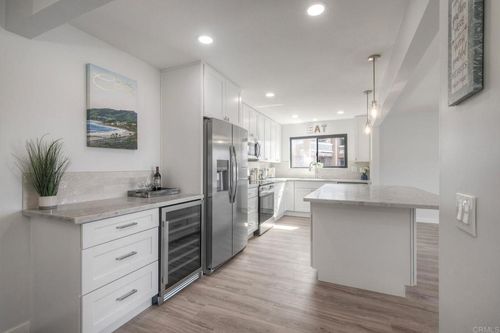 4705 Marina, Carlsbad, CA, 92008 | Card Image