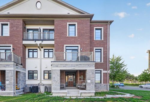 1260 Restivo Lane, Milton, ON, L9E1J9 | Card Image