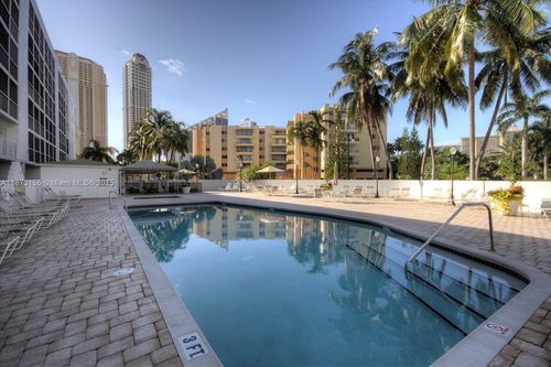 apt-210-17801 N Bay Rd, Sunny Isles Beach, FL, 33160-1901 | Card Image