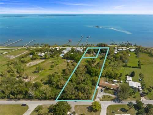 13095 N Indian River Dr, Sebastian, FL, 32958-3449 | Card Image
