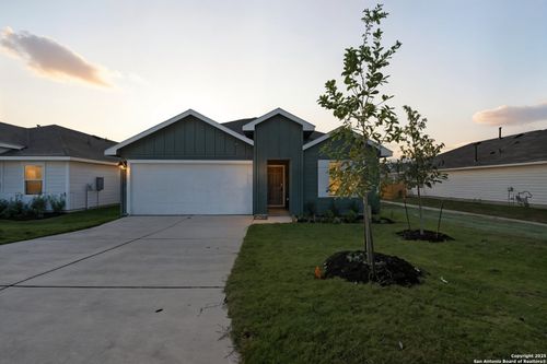 1686 Kolbe Trl, New Braunfels, TX, 78130-0504 | Card Image