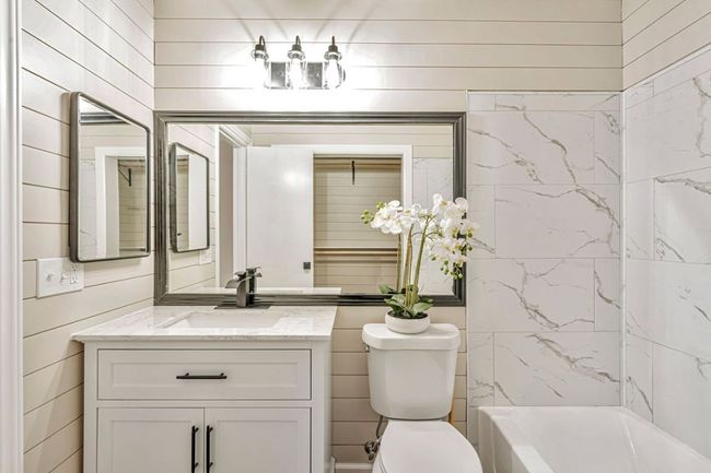 Primary bath #2 | Image 14